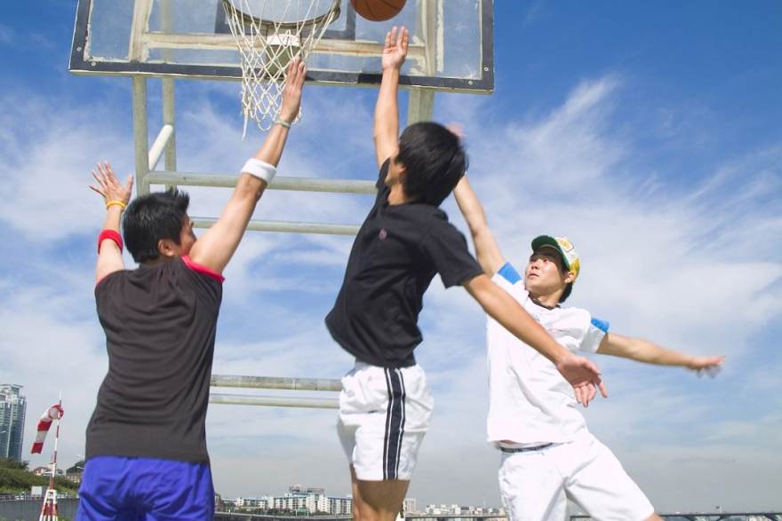 人人看球多端同步与数据中台建设成果